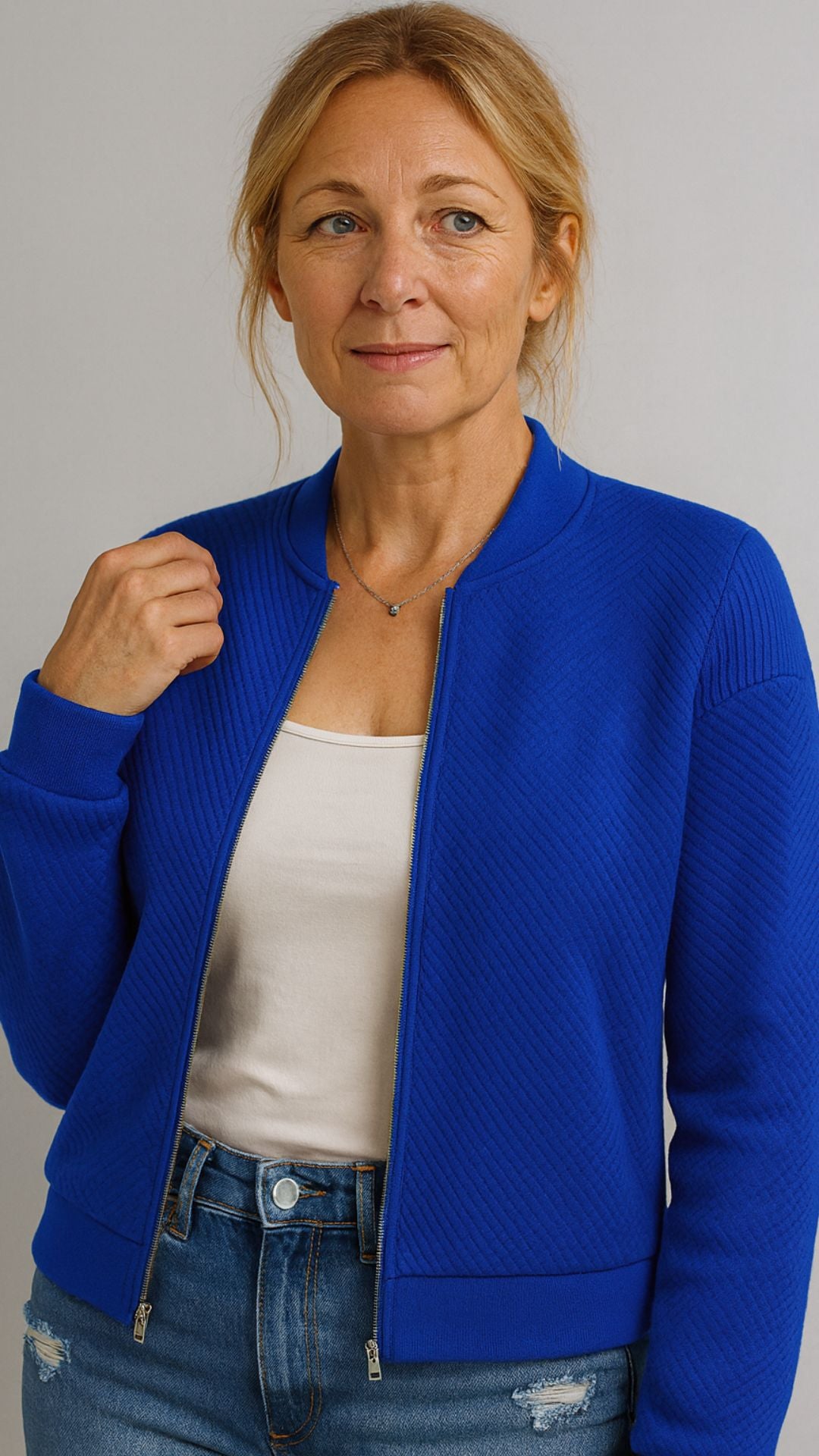 Textured Zip-Up Casual Jacket for Everyday Wear