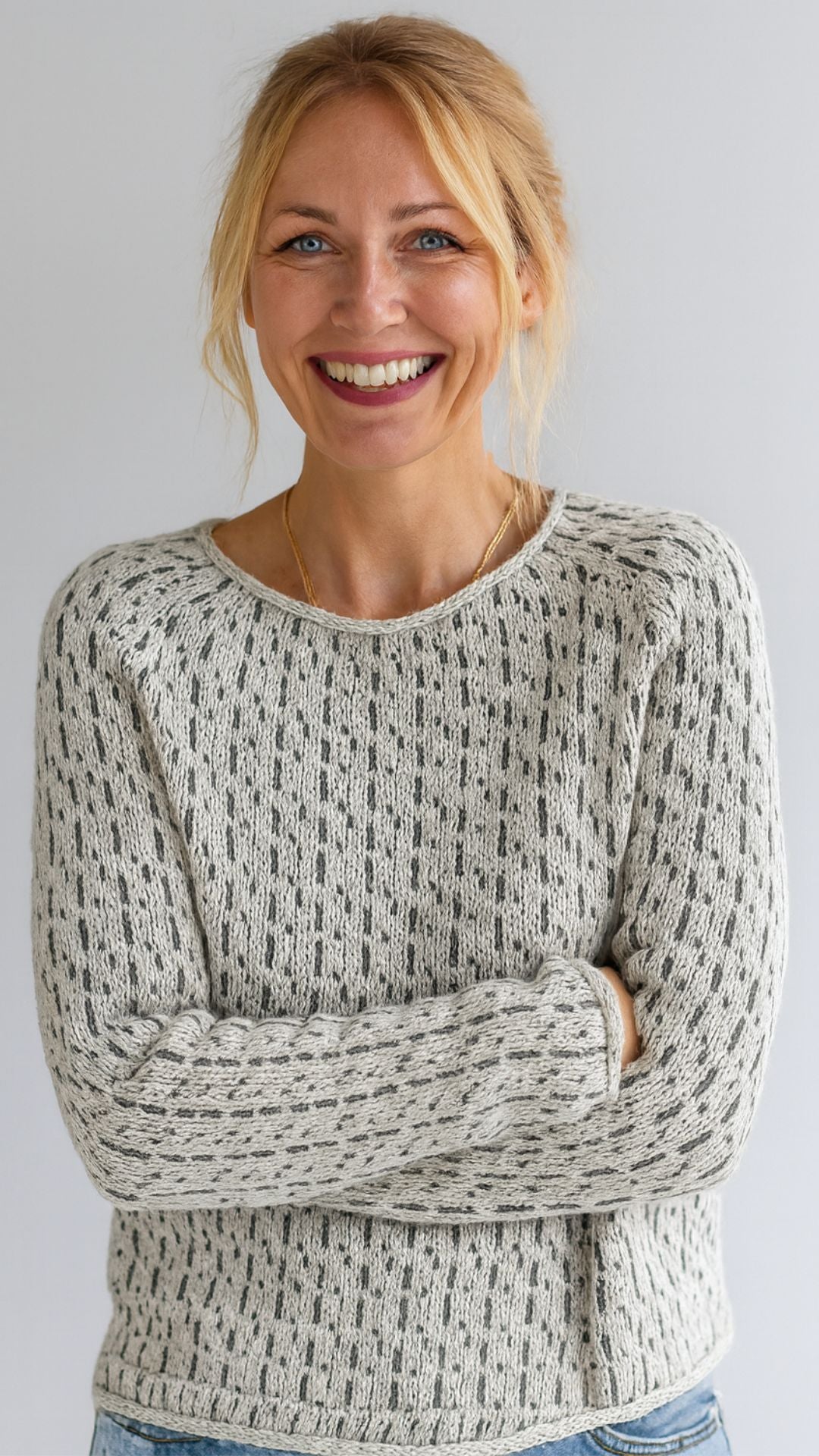 Soft Textured Knit Sweater for Everyday Wear